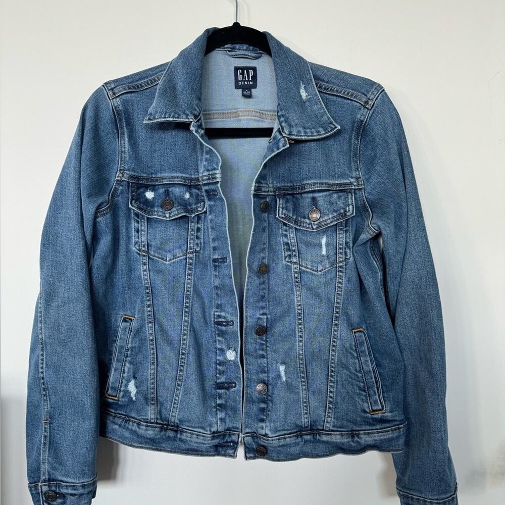 GAP Distressed Denim jacket Medium